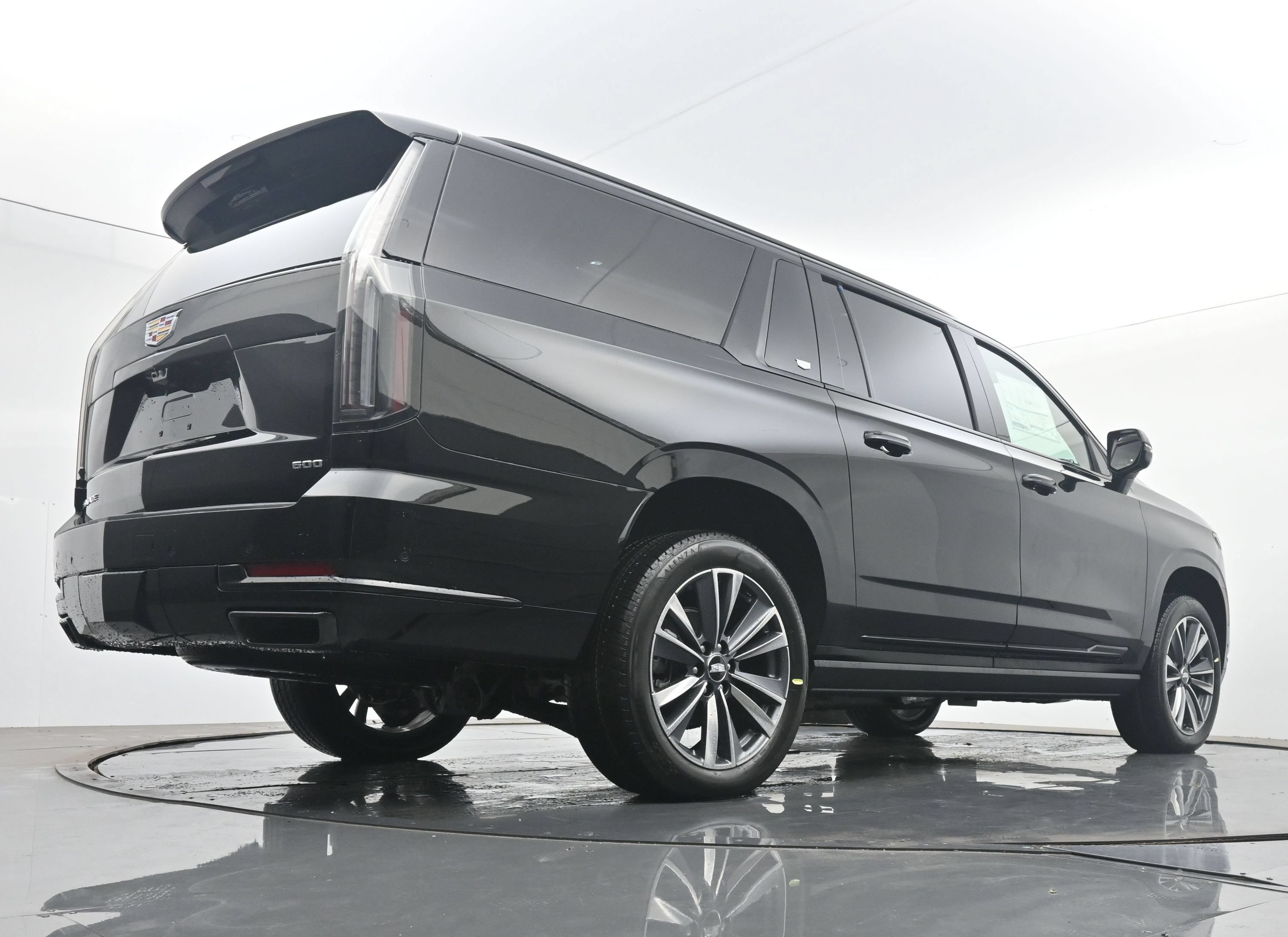 New 2026 Cadillac Escalade ESV Sport w/ Touring Package AWD/4WD image 19