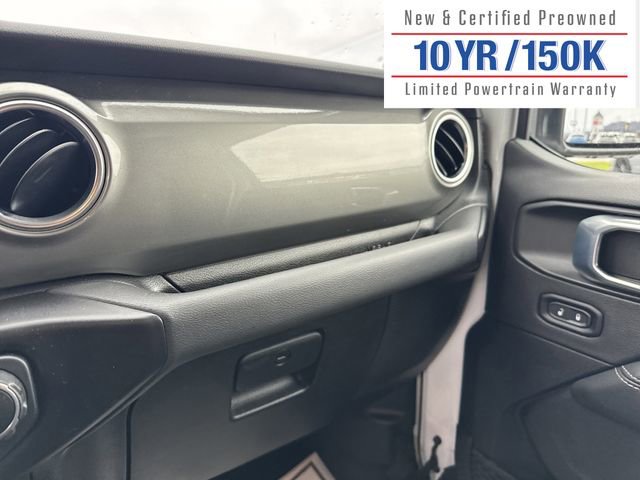 Used 2022 Jeep Wrangler Unlimited Sahara w/ Cold Weather Group image 23