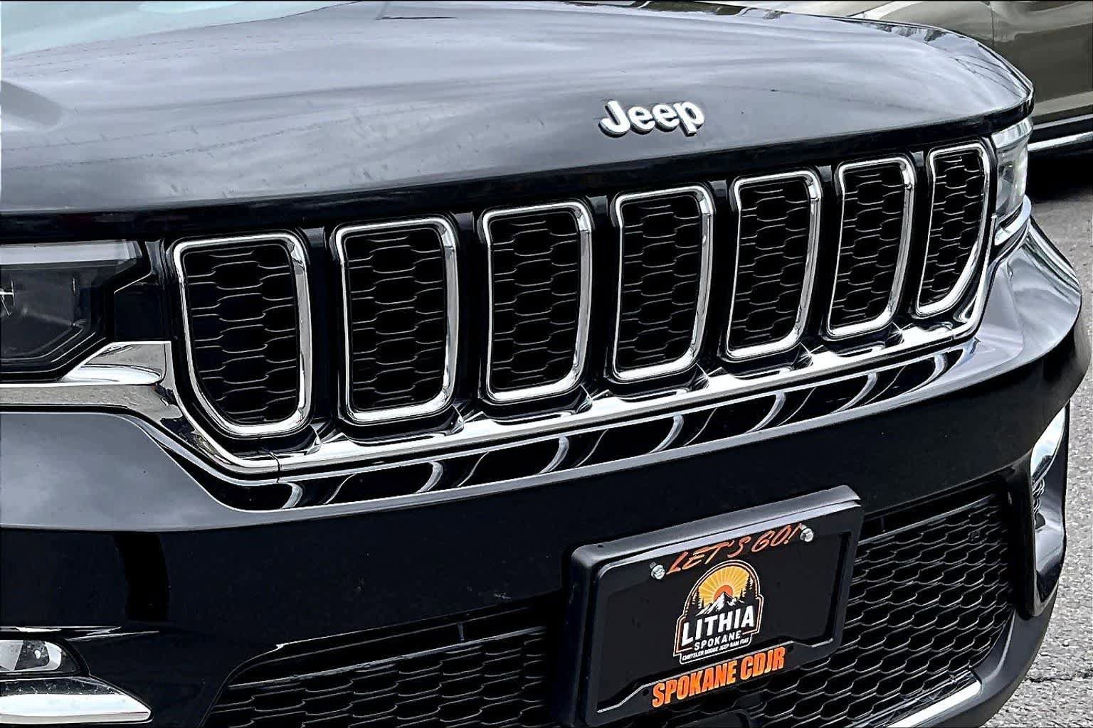 Used 2022 Jeep Grand Cherokee Limited 4xe w/ MOPAR Finishing Package AWD/4WD image 33