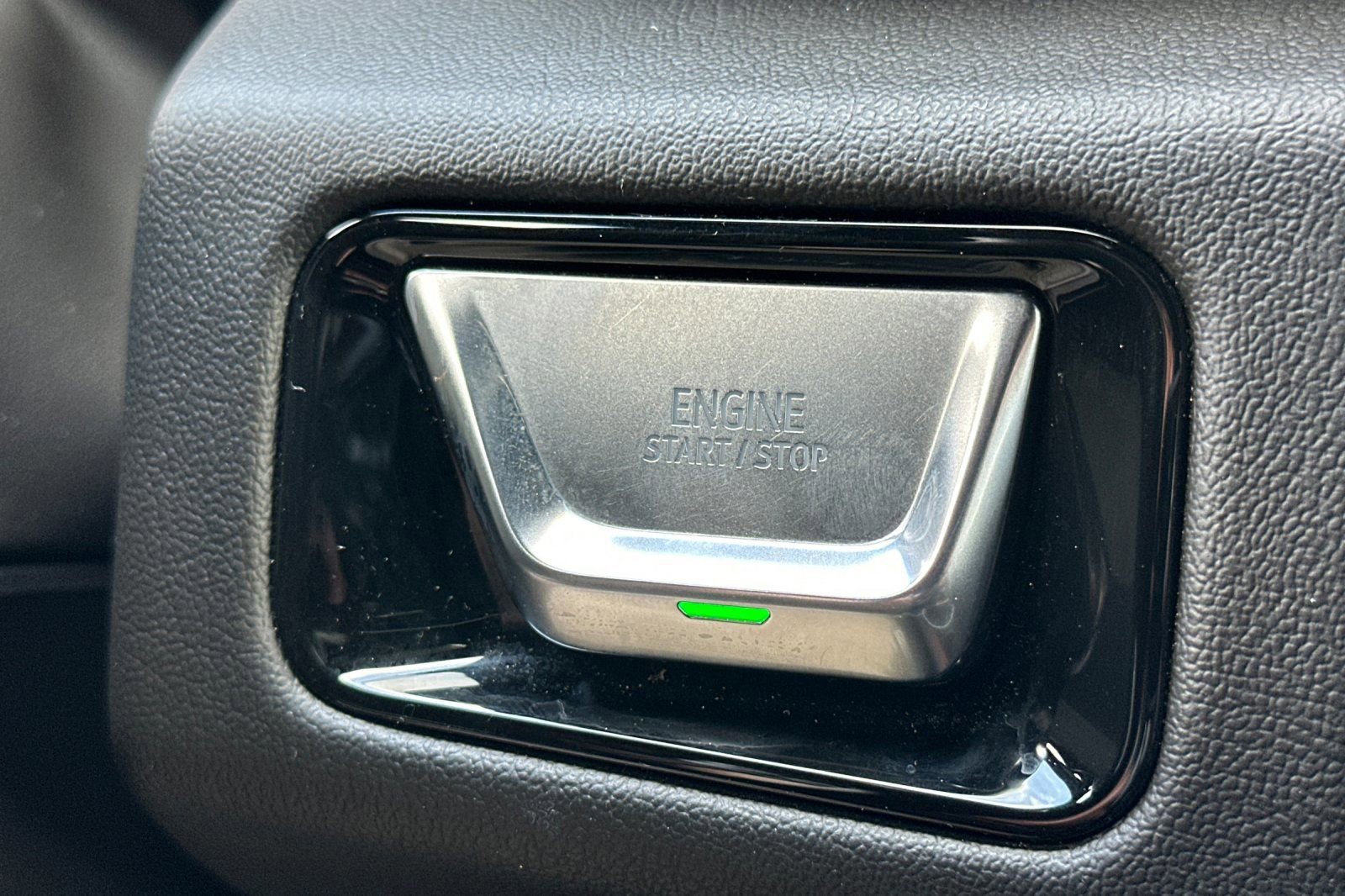 Certified 2025 GMC Yukon Denali image 25