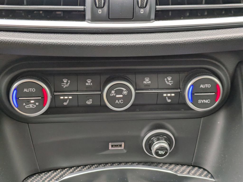 Used 2022 Alfa Romeo Stelvio Quadrifoglio w/ Active Assist Plus Package image 26