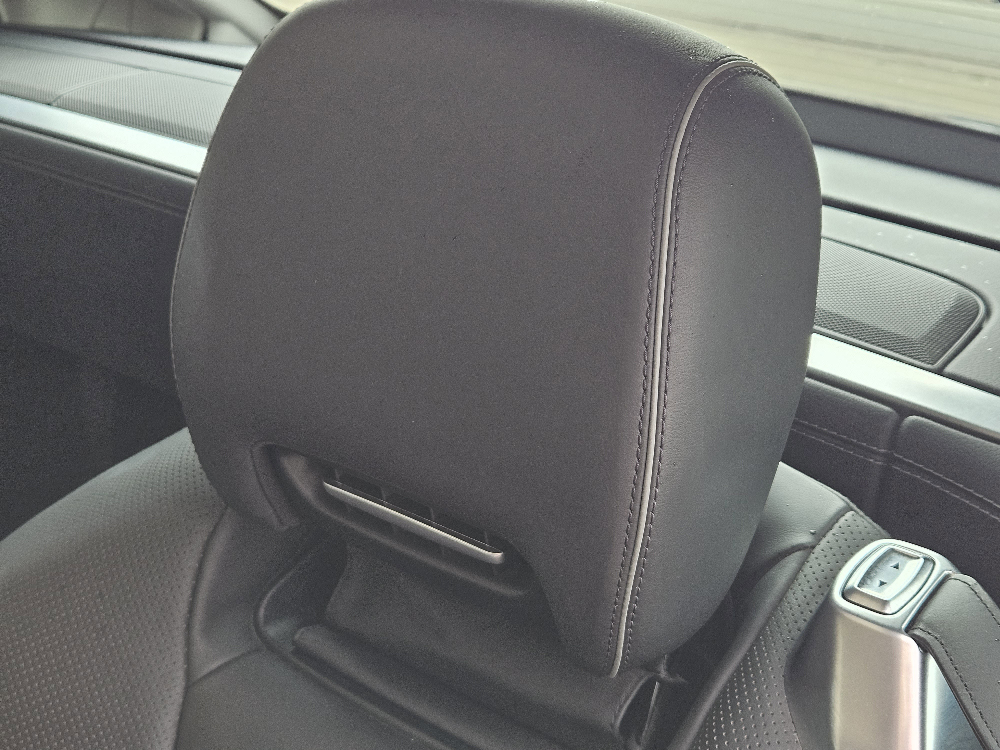 Used 2017 Mercedes-Benz SL 550 image 15