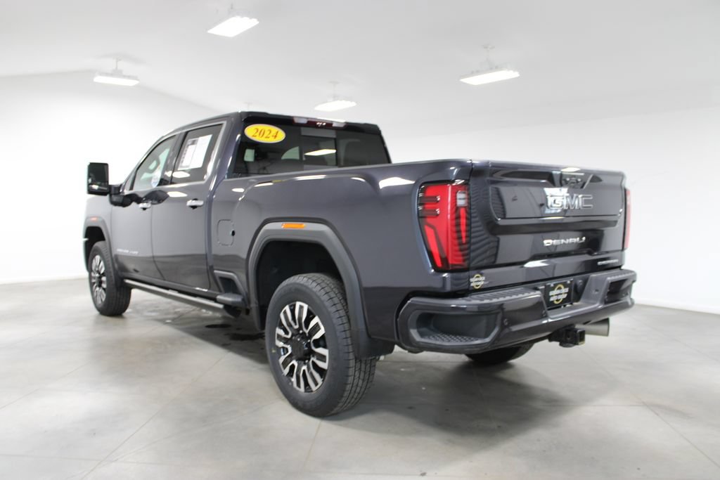 Used 2024 GMC Sierra 2500 Denali Ultimate AWD/4WD image 7