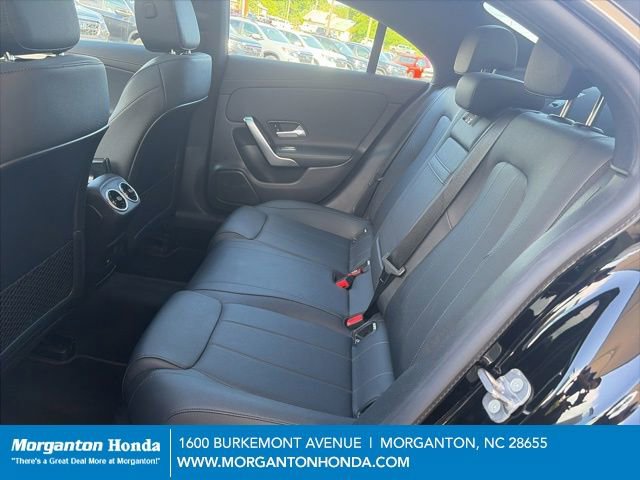 Used 2025 Mercedes-Benz CLA 250 4MATIC image 32