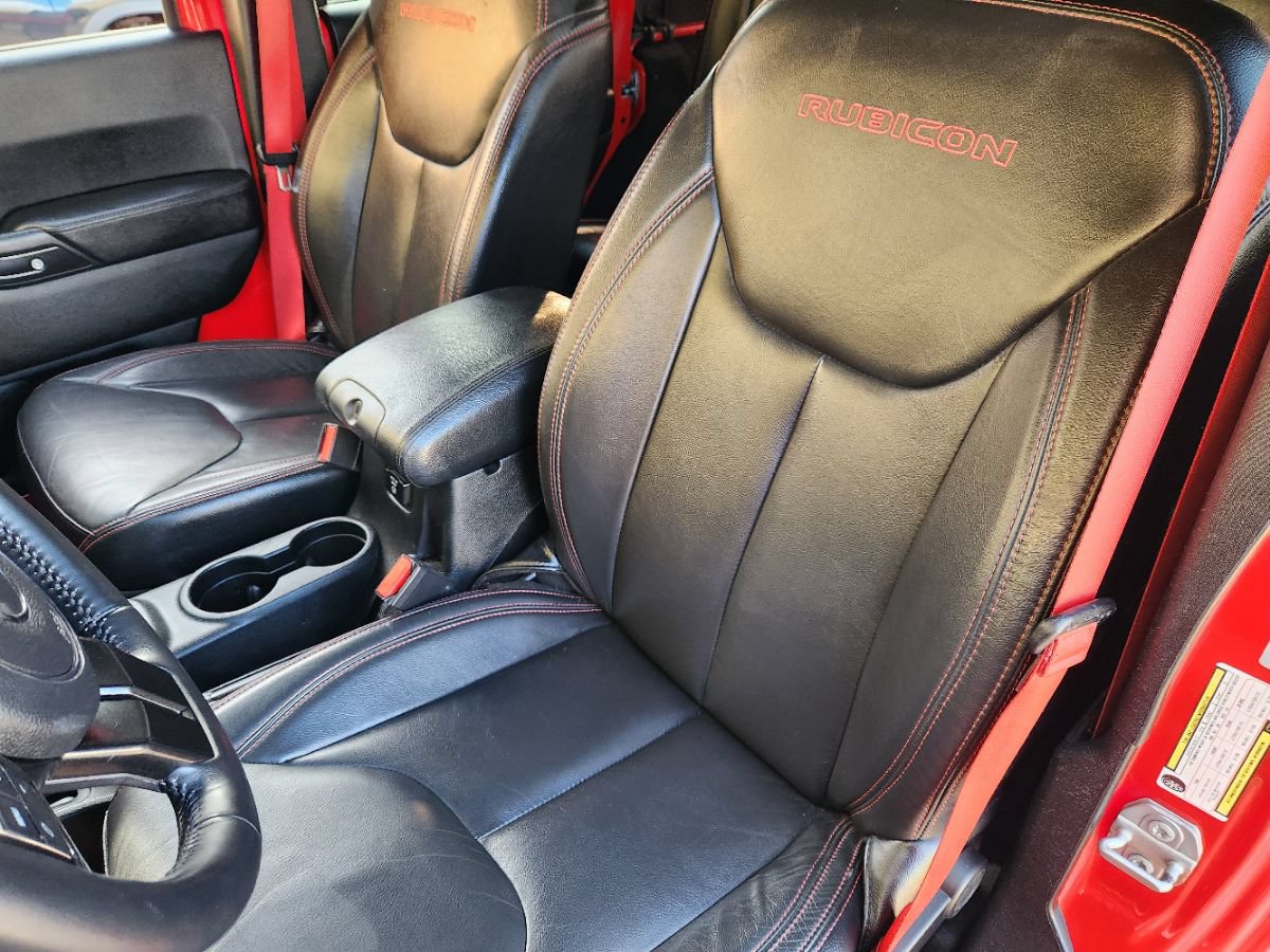 Used 2017 Jeep Wrangler Unlimited Rubicon AWD/4WD image 34