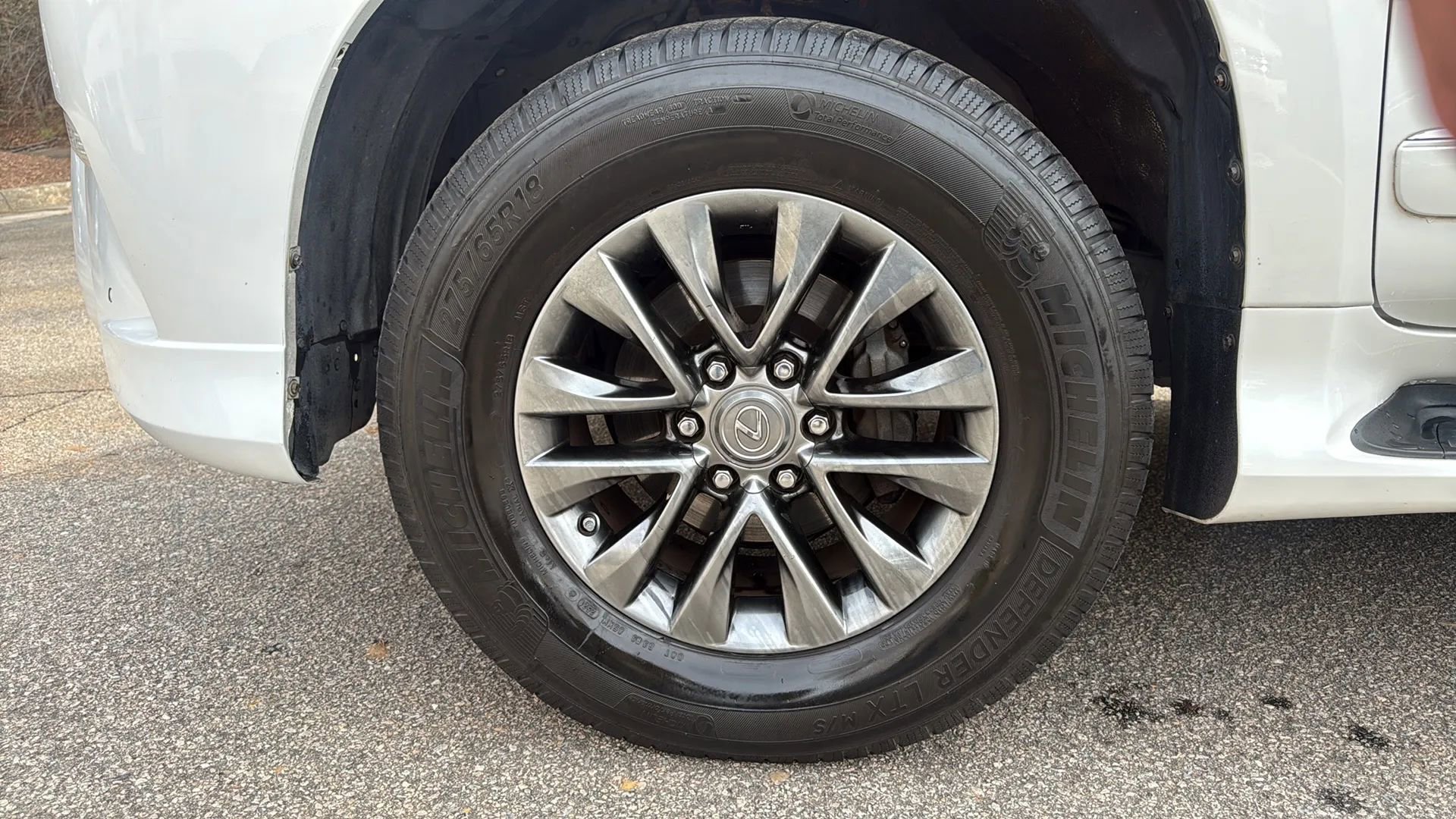 Used 2015 Lexus GX 460 Luxury image 10