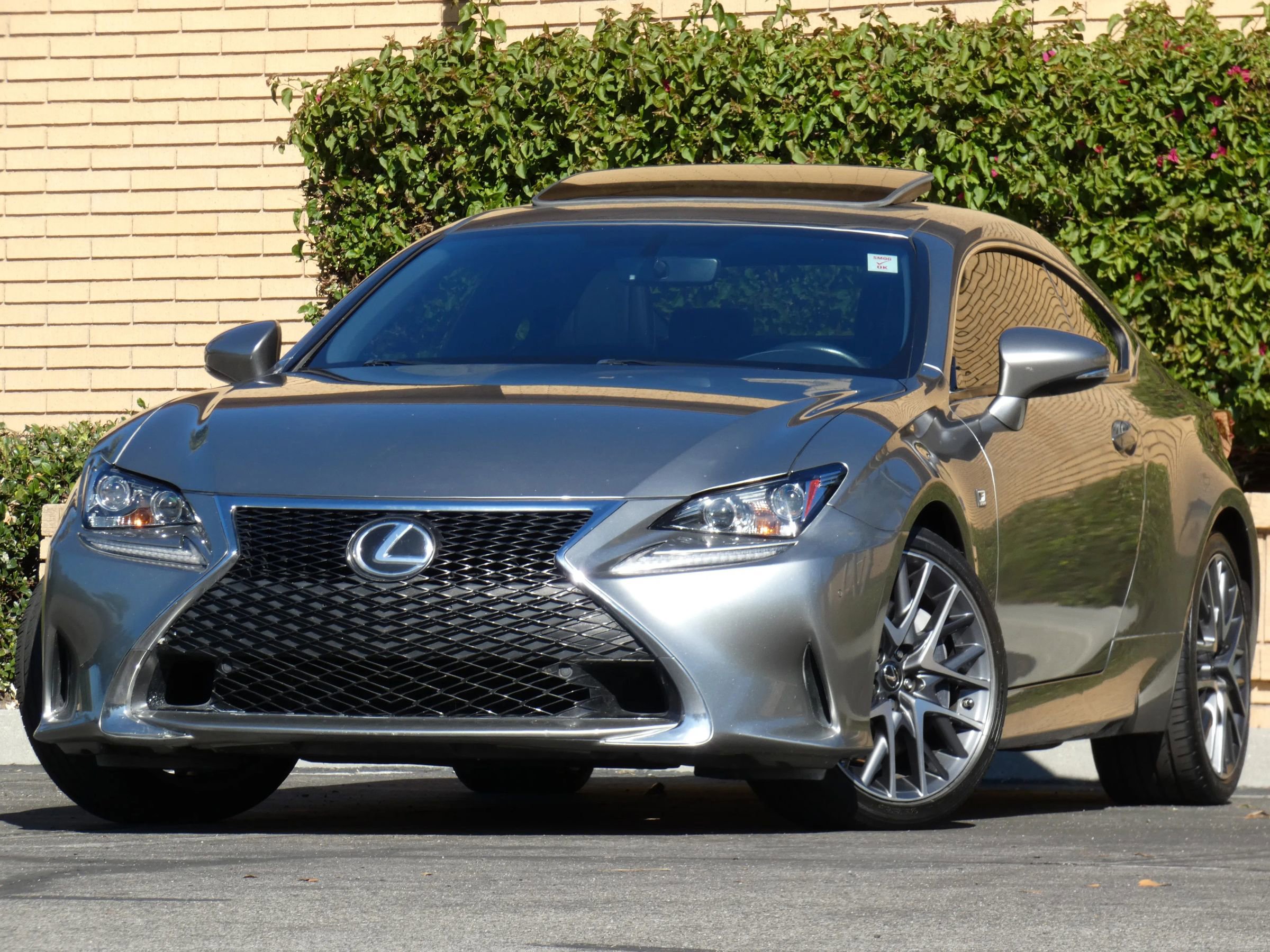 Used 2017 Lexus RC 200t image 4