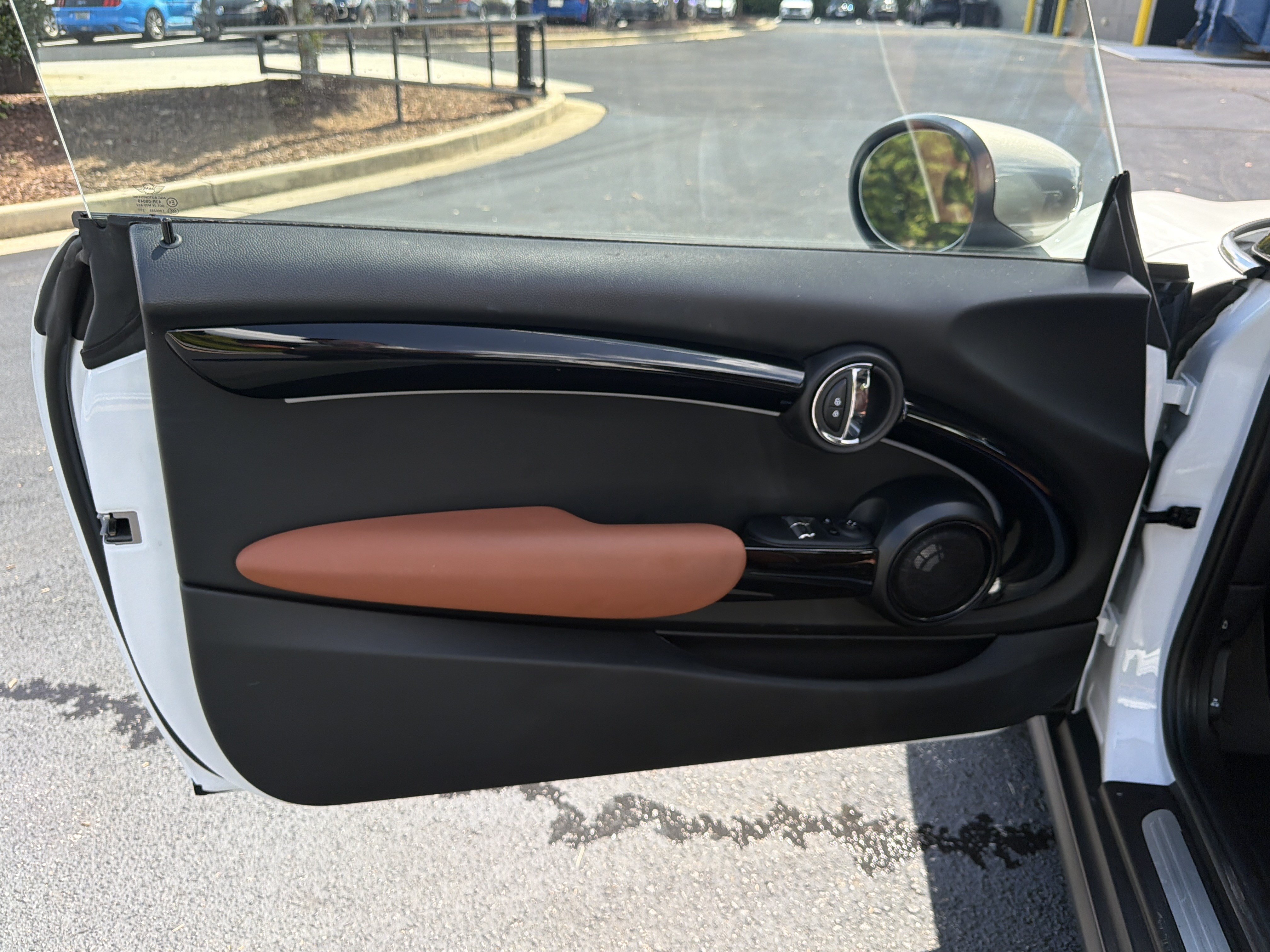 Certified 2024 MINI Cooper S w/ Signature Upholstery Package FWD image 24