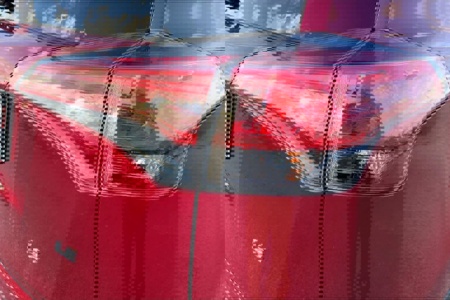 Used 2018 Toyota RAV4 LE image 29