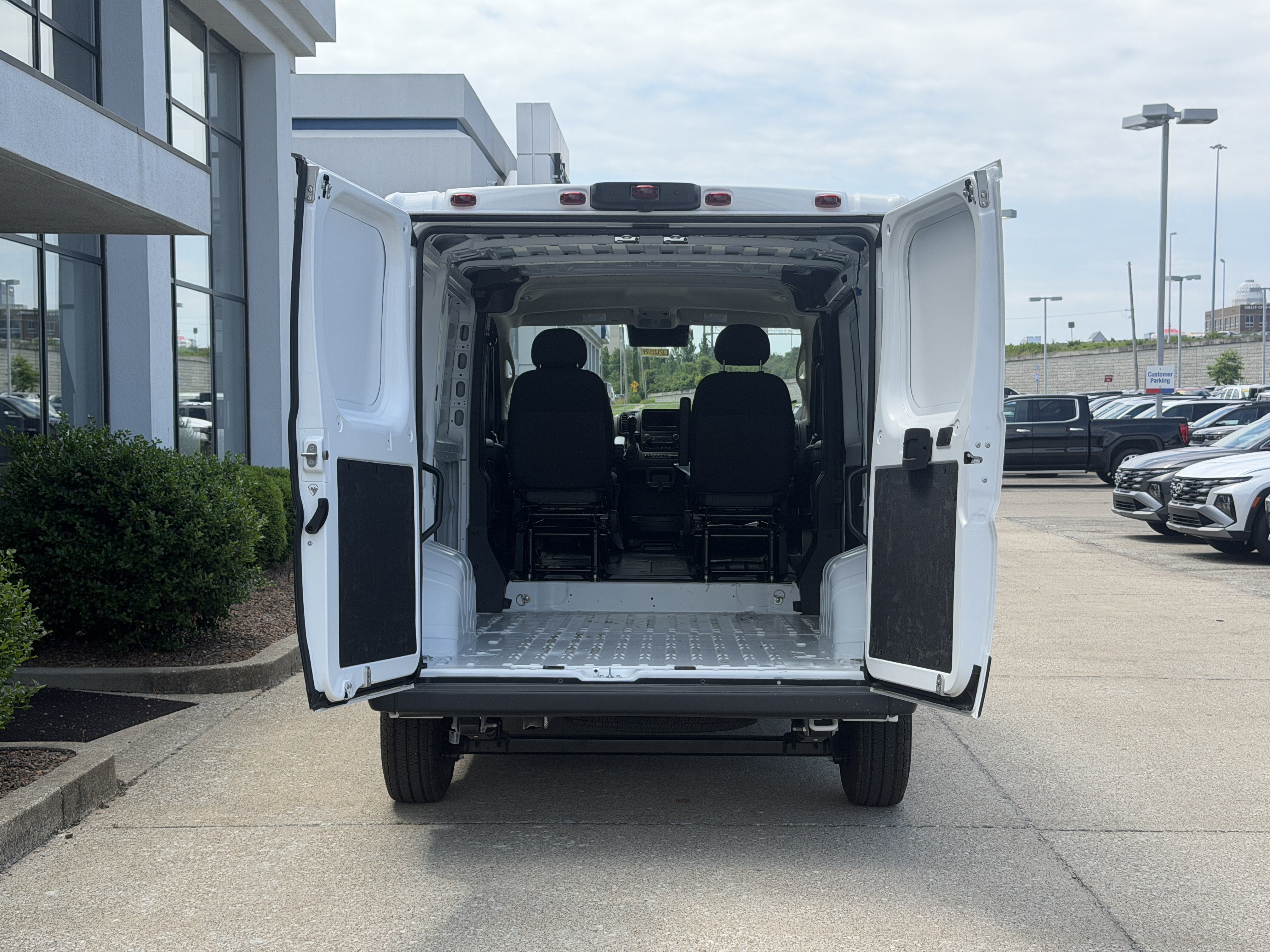New 2026 RAM ProMaster 1500 w/ Cold Weather Group FWD image 10