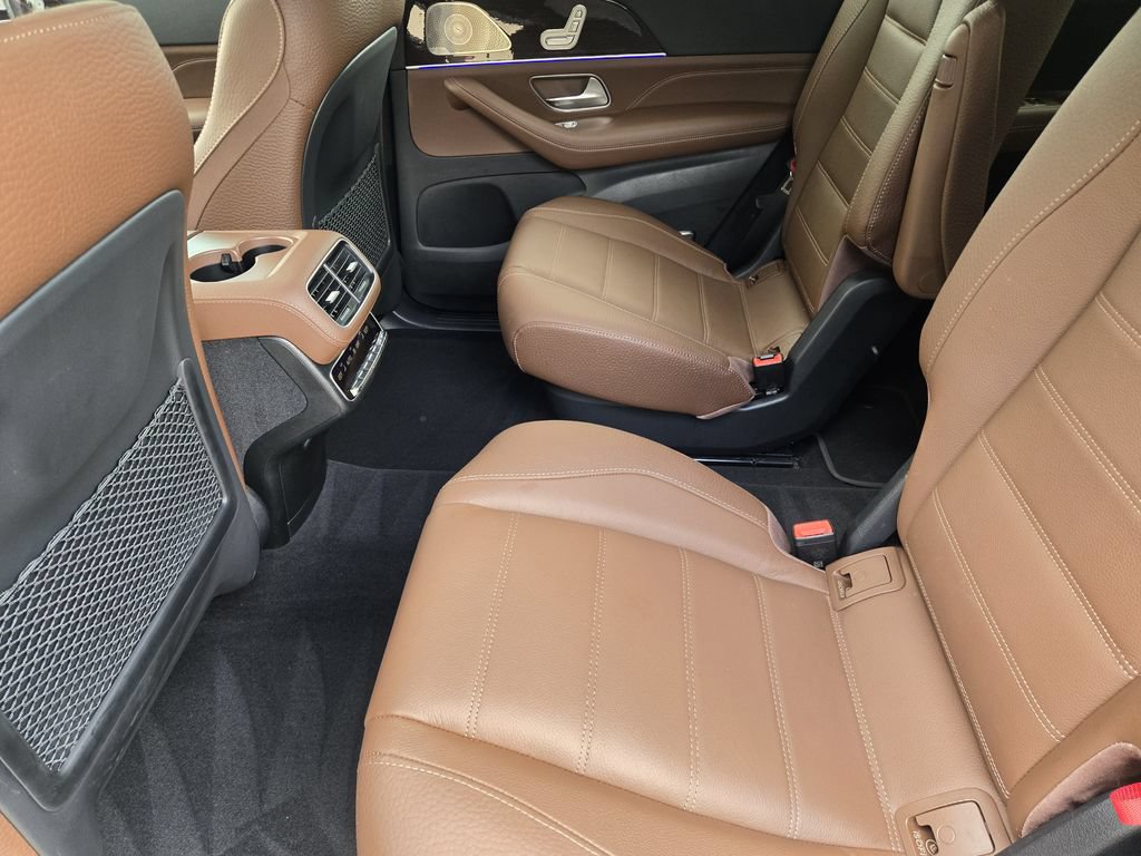 Used 2024 Mercedes-Benz GLS 450 4MATIC image 27