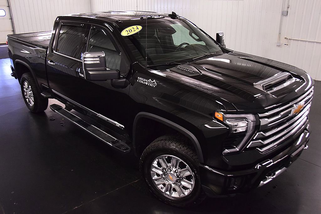 Used 2024 Chevrolet Silverado 2500 High Country w/ Z71 Off-Road Package AWD/4WD image 11
