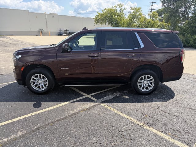 Used 2022 Chevrolet Tahoe LT w/ Luxury Package AWD/4WD image 3