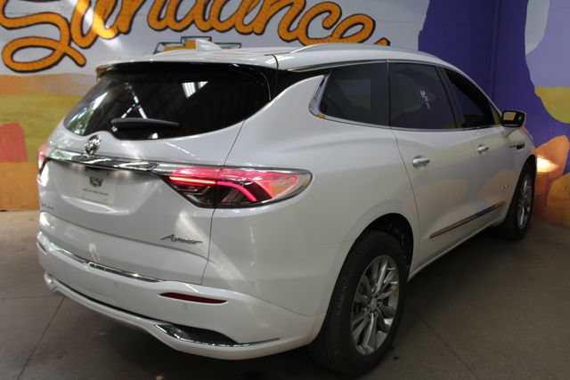 Used 2022 Buick Enclave Avenir w/ Trailering Package, 5000 lbs. AWD/4WD image 8
