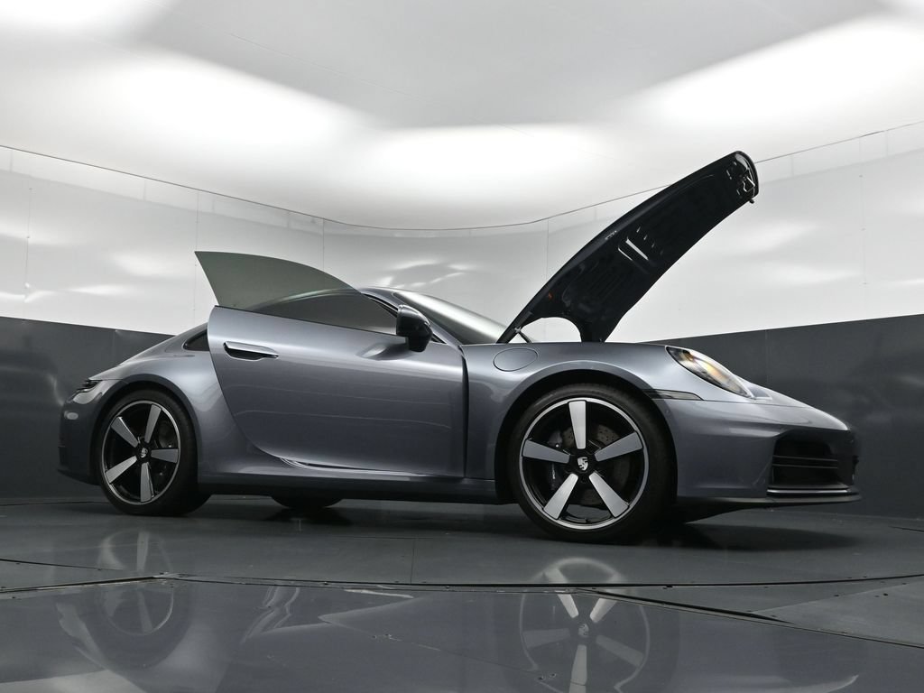 Certified 2026 Porsche 911 Carrera RWD image 34