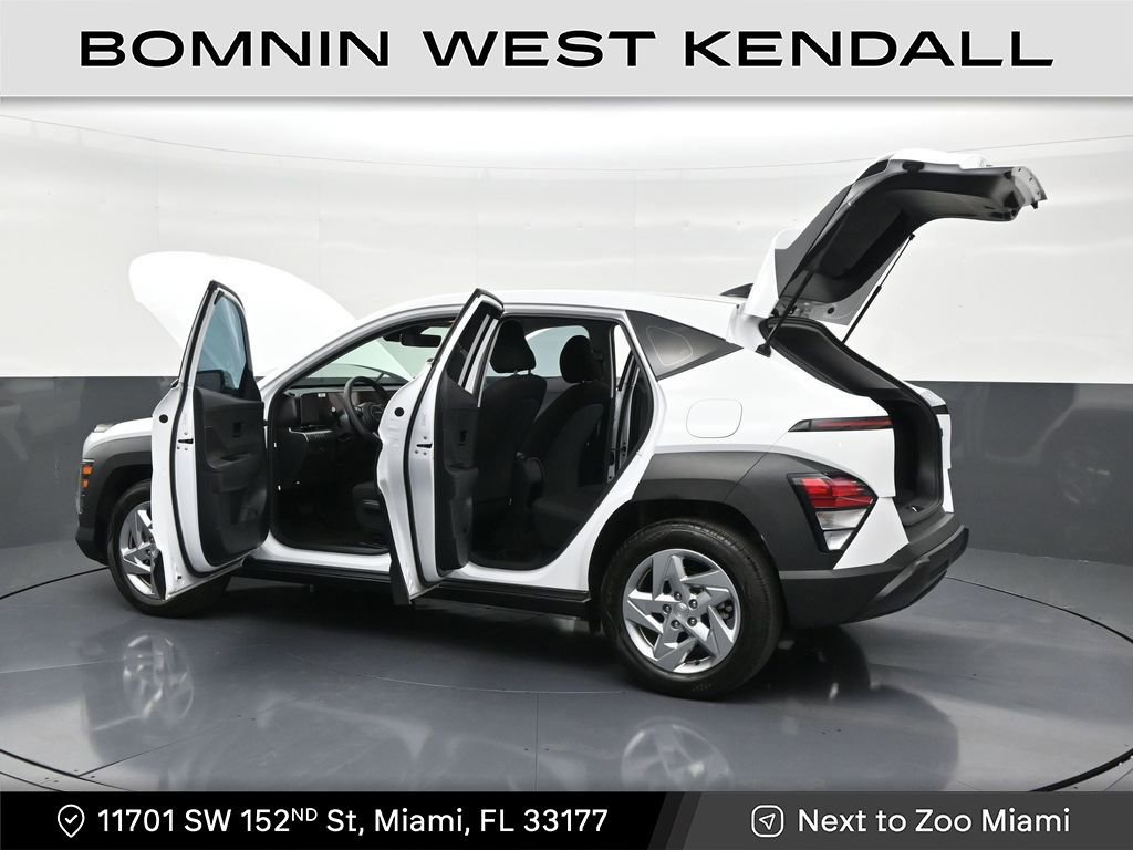 Used 2024 Hyundai Kona SE image 32