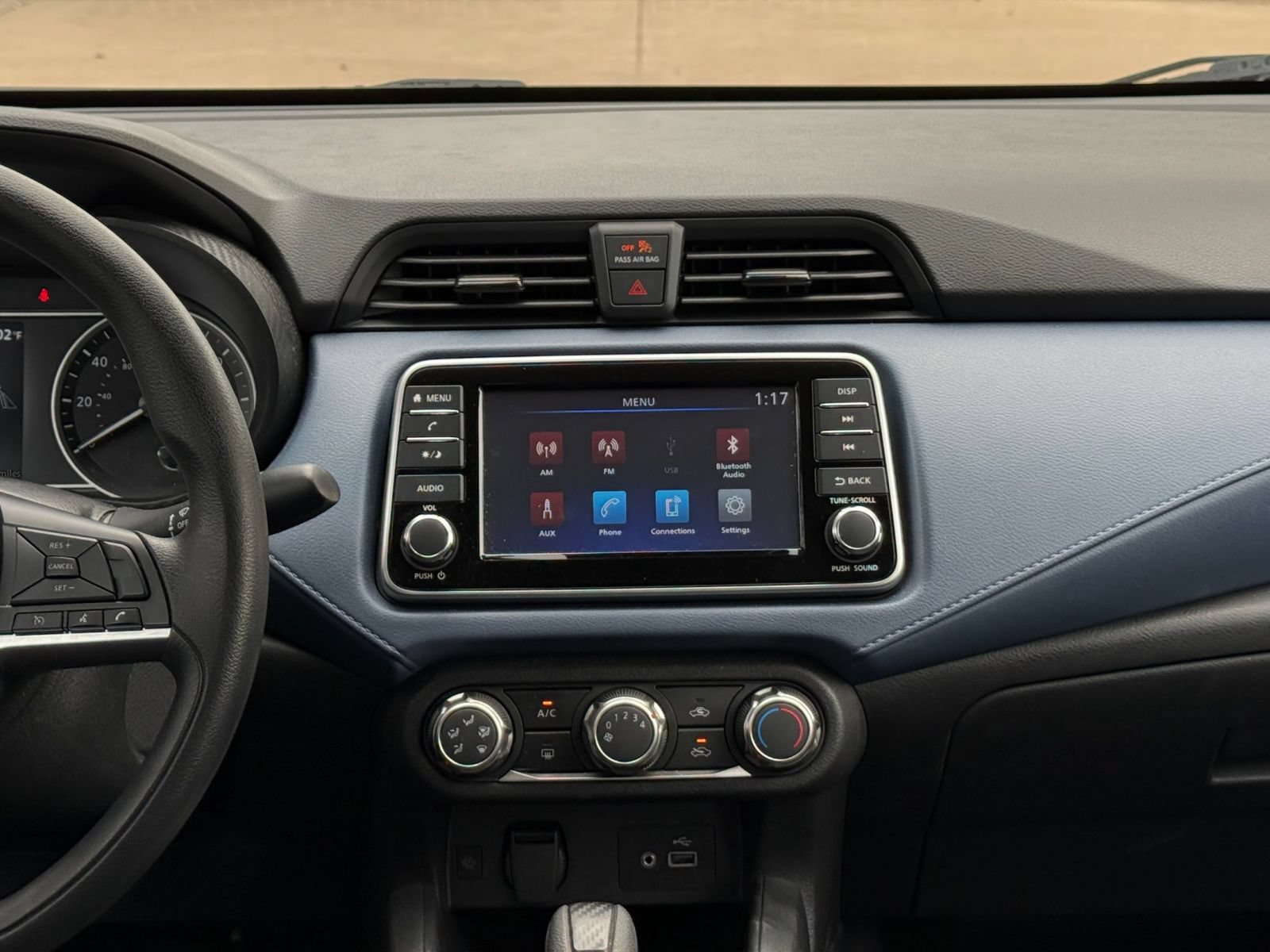 Used 2025 Nissan Versa SV FWD image 14