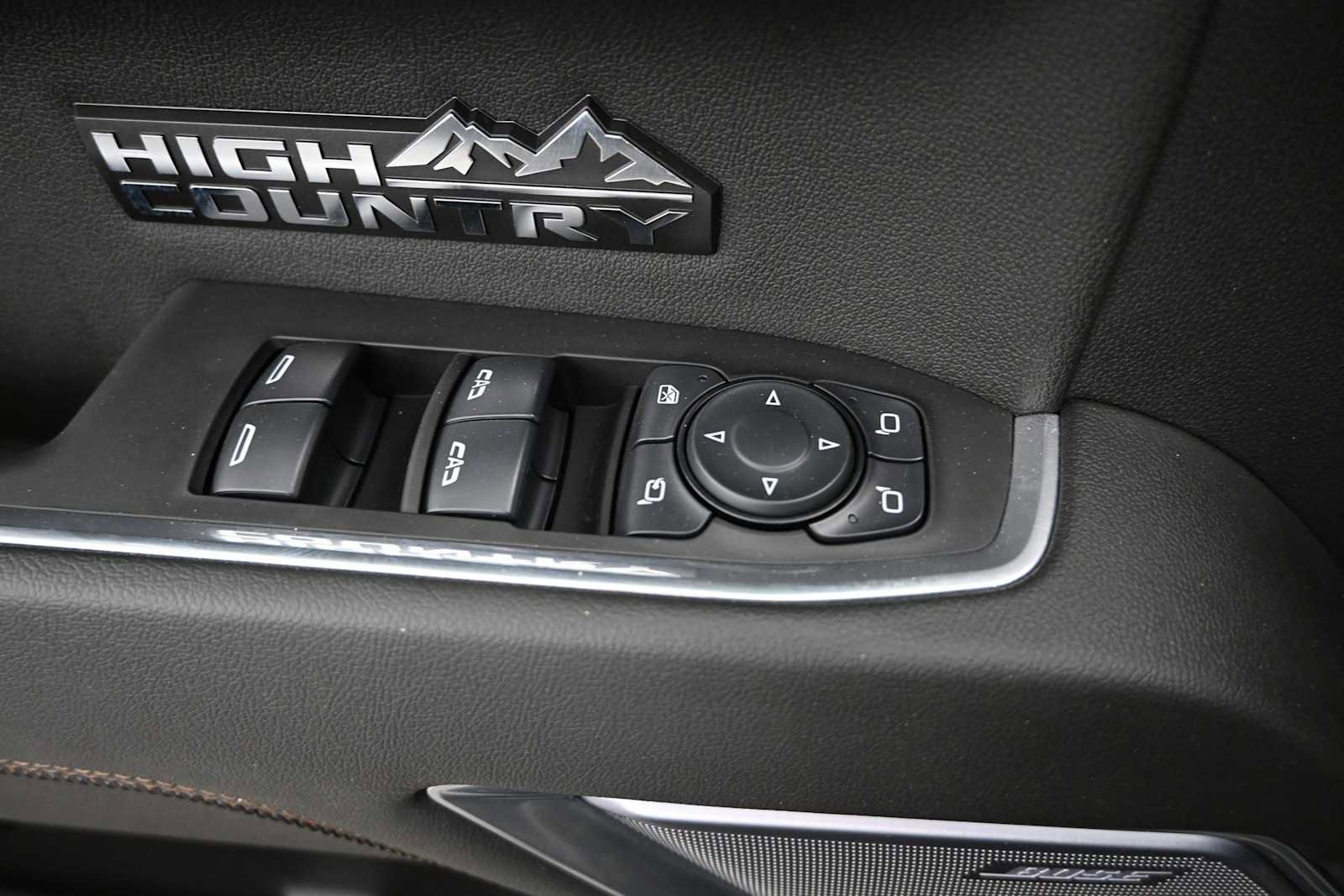 Used 2025 Chevrolet Silverado 1500 High Country w/ Midnight Edition AWD/4WD image 20
