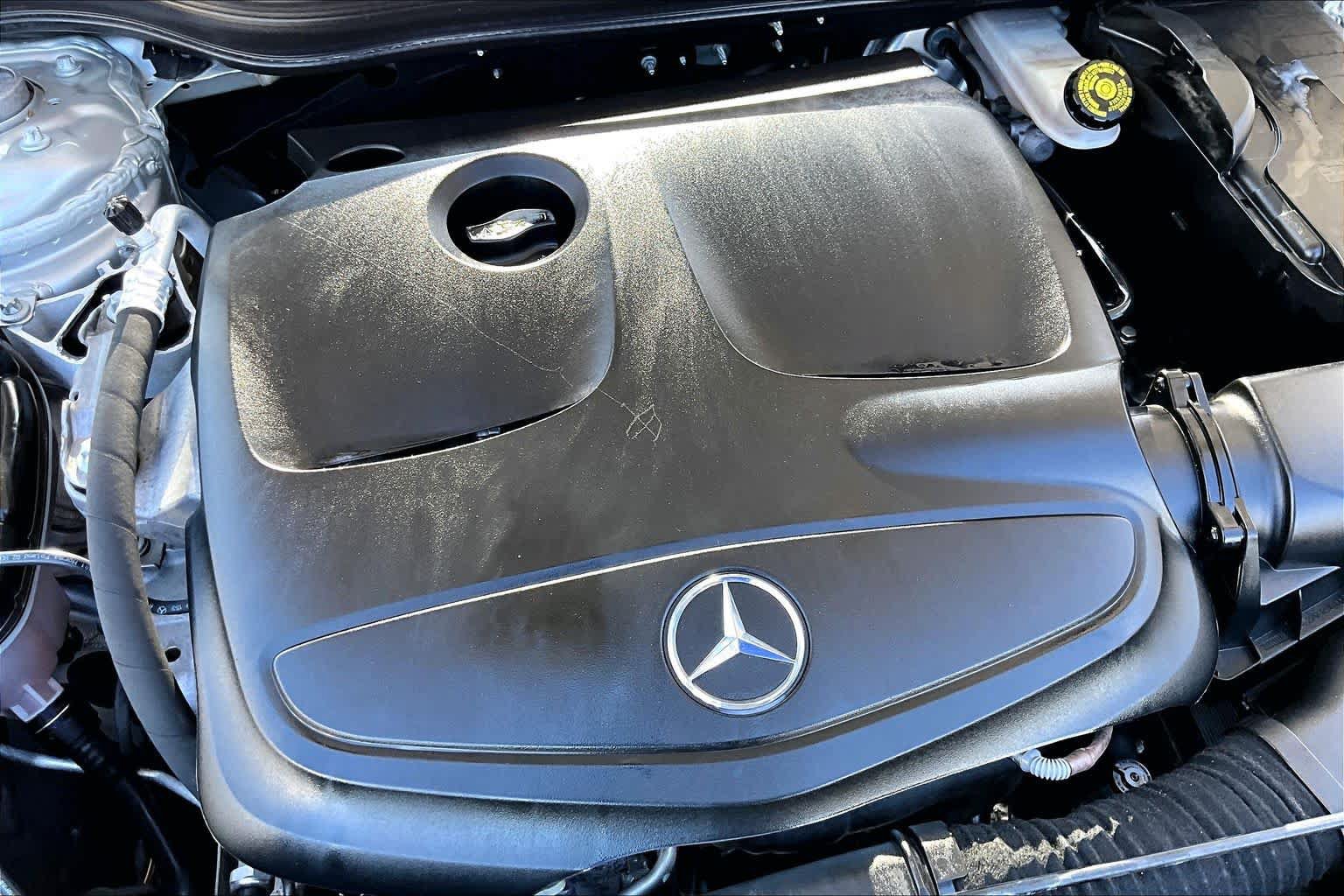Used 2018 Mercedes-Benz GLA 250 4MATIC image 33