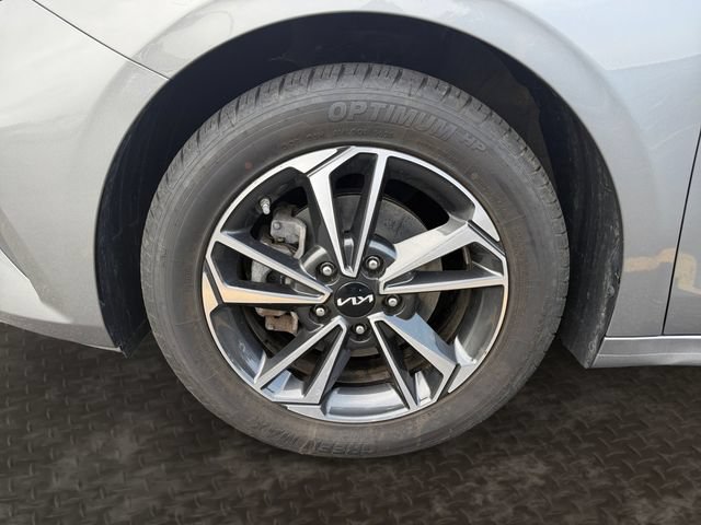 Certified 2022 Kia Forte LXS w/ LXS Technology Package FWD image 10