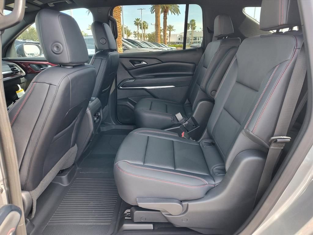 New 2026 Chevrolet Traverse Z71 w/ Driver Confidence Package image 6