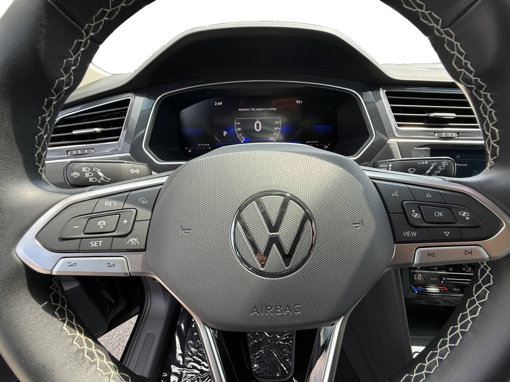 Used 2023 Volkswagen Tiguan SE FWD image 15