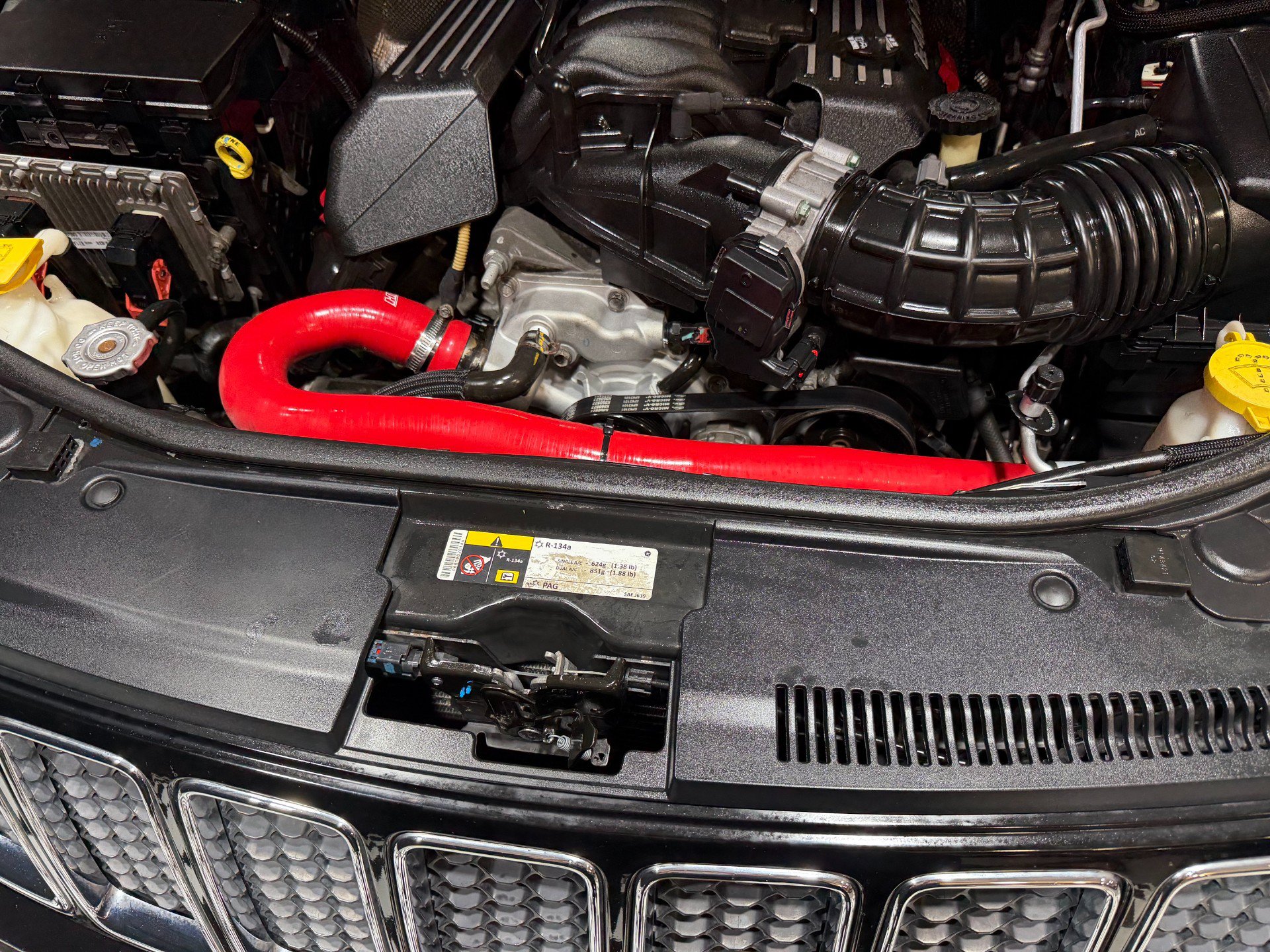 Used 2014 Jeep Grand Cherokee SRT8 w/ Luxury Group II AWD/4WD image 80