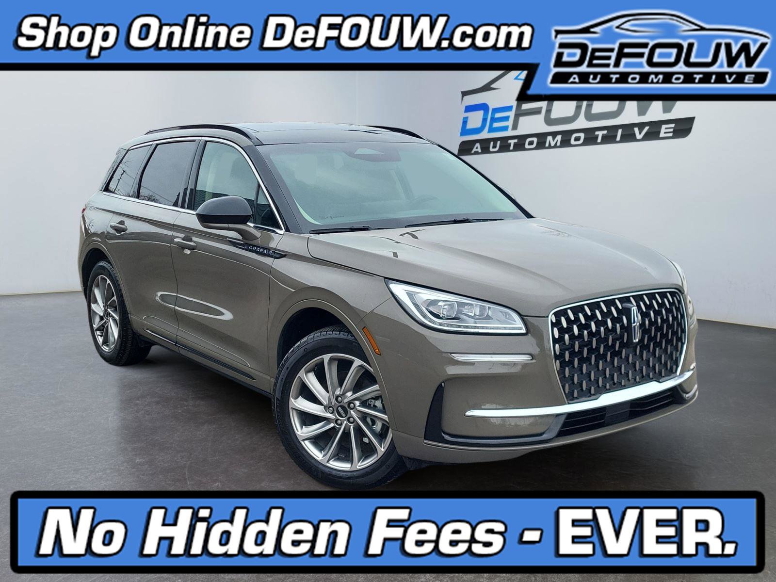 Used 2025 Lincoln Corsair Grand Touring w/ Towing Package image 1