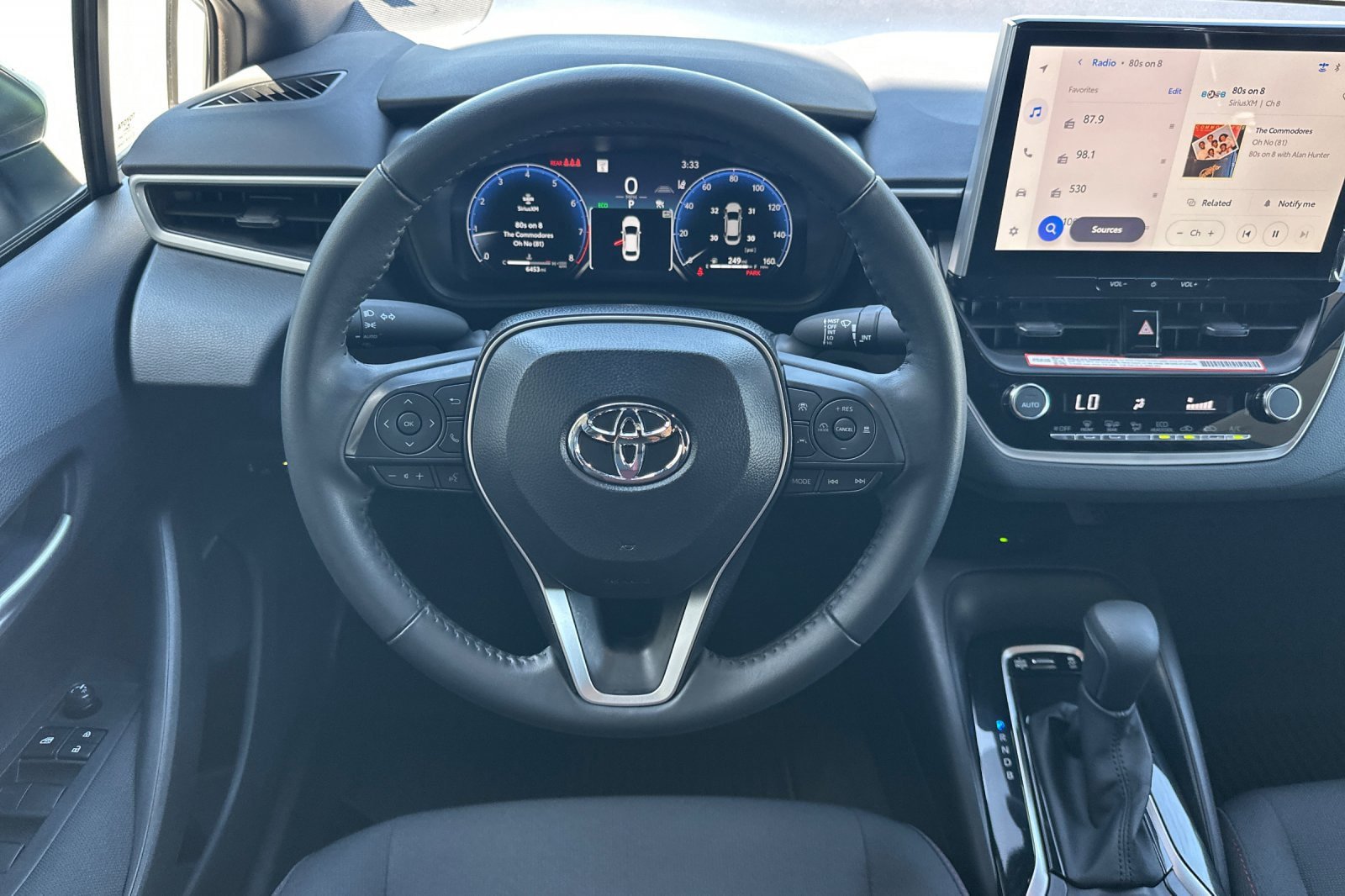 Certified 2026 Toyota Corolla SE w/ SE Package FWD image 14