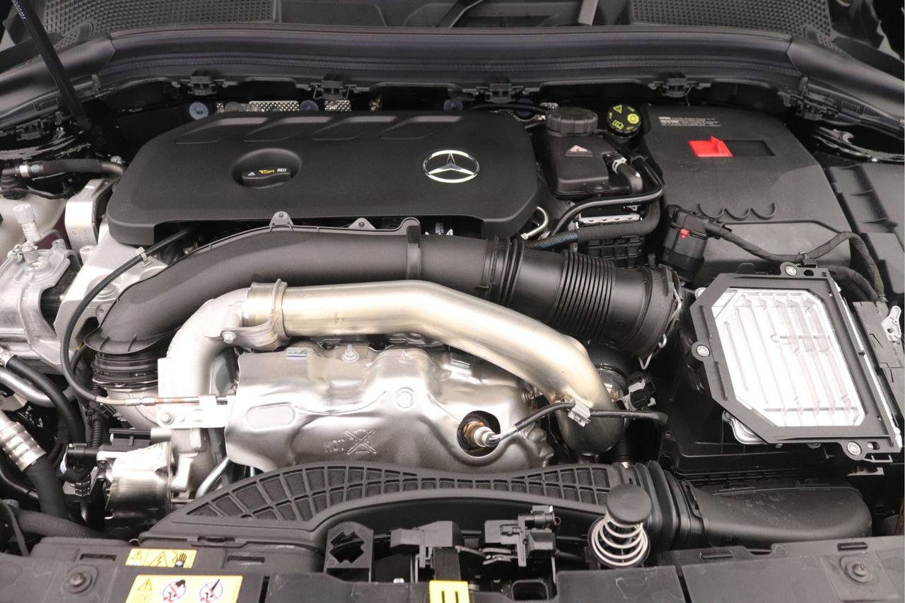 New 2026 Mercedes-Benz GLA 250 4MATIC image 9