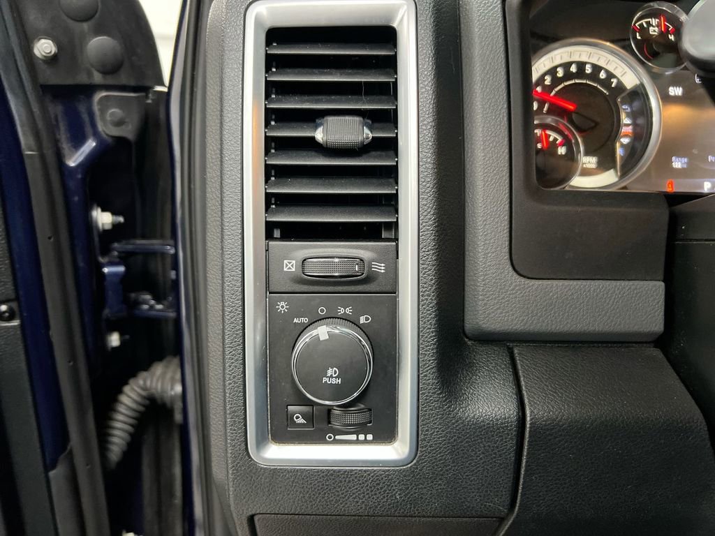 Used 2016 RAM 1500 Big Horn AWD/4WD image 19