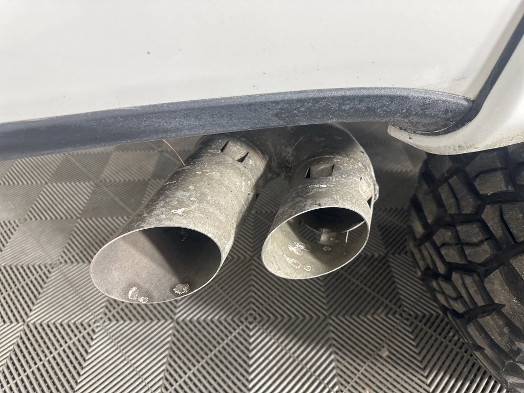 Used 2022 Ford F250 Lariat w/ Tremor Off-Road Package image 11