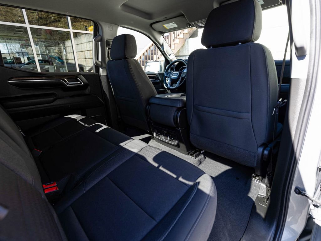 Used 2024 GMC Sierra 1500 Elevation AWD/4WD image 28
