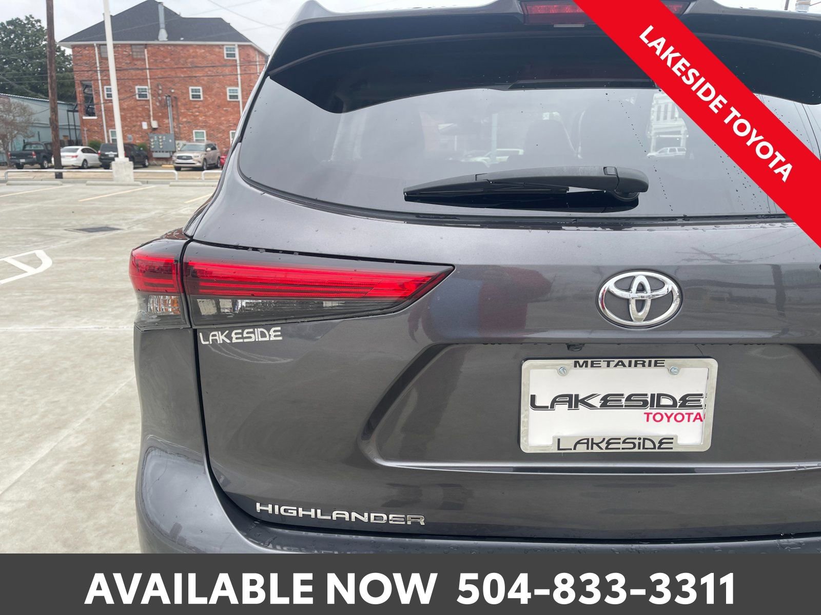 Used 2023 Toyota Highlander XLE image 10