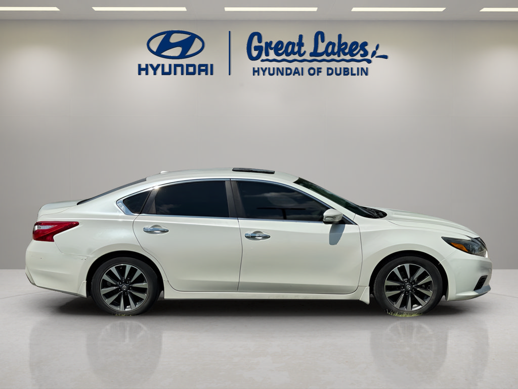 Used 2016 Nissan Altima 2.5 SL w/ 2.5 Technology w/LED Package FWD image 6