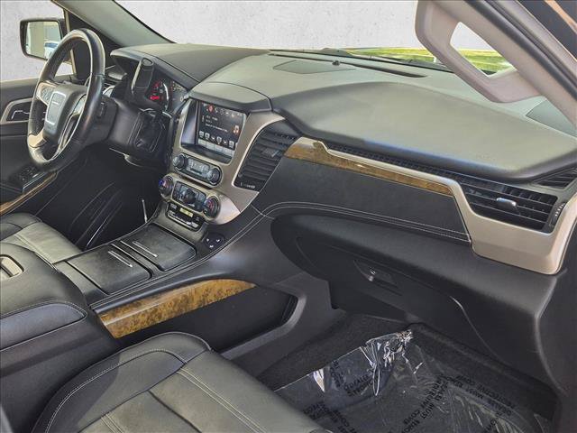 Used 2016 GMC Yukon Denali w/ Open Road Package AWD/4WD image 23