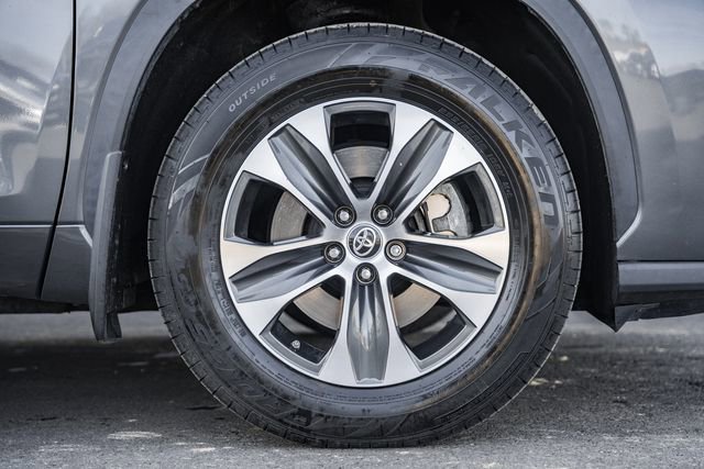 Used 2022 Toyota Highlander XLE image 20