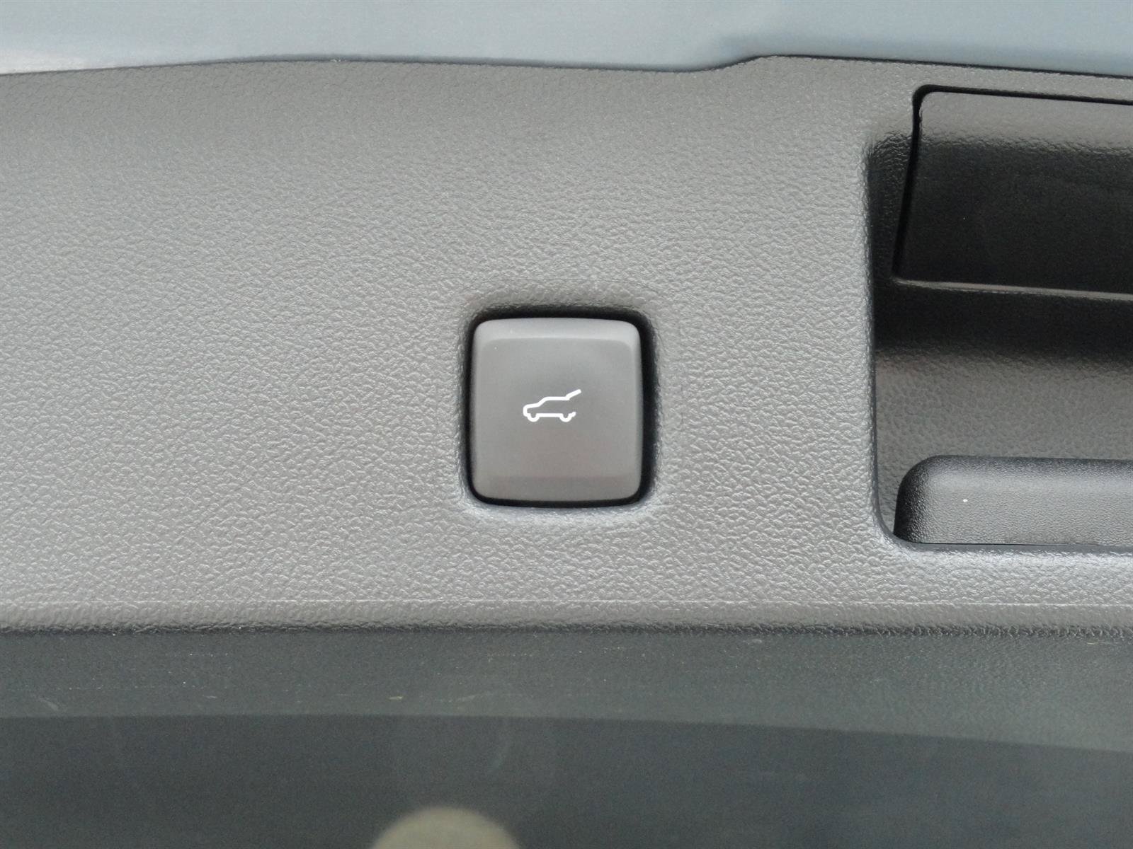 Certified 2024 Ford Escape Active AWD/4WD image 19