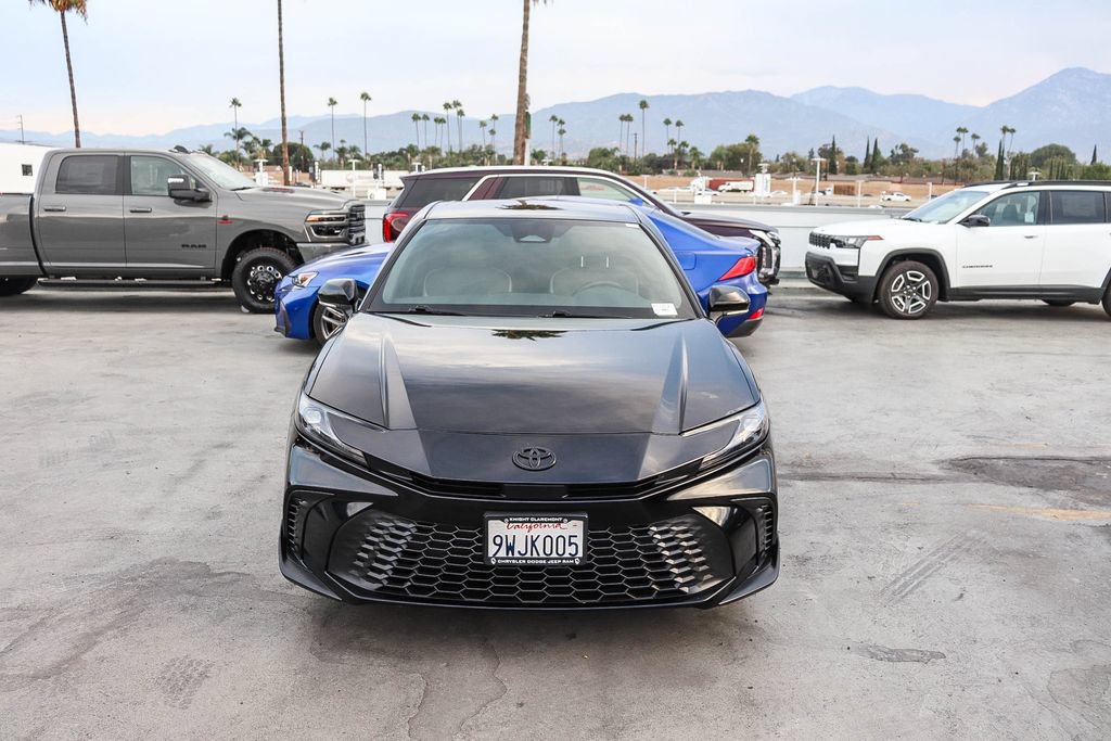 Used 2026 Toyota Camry SE w/ Convenience Package FWD image 3