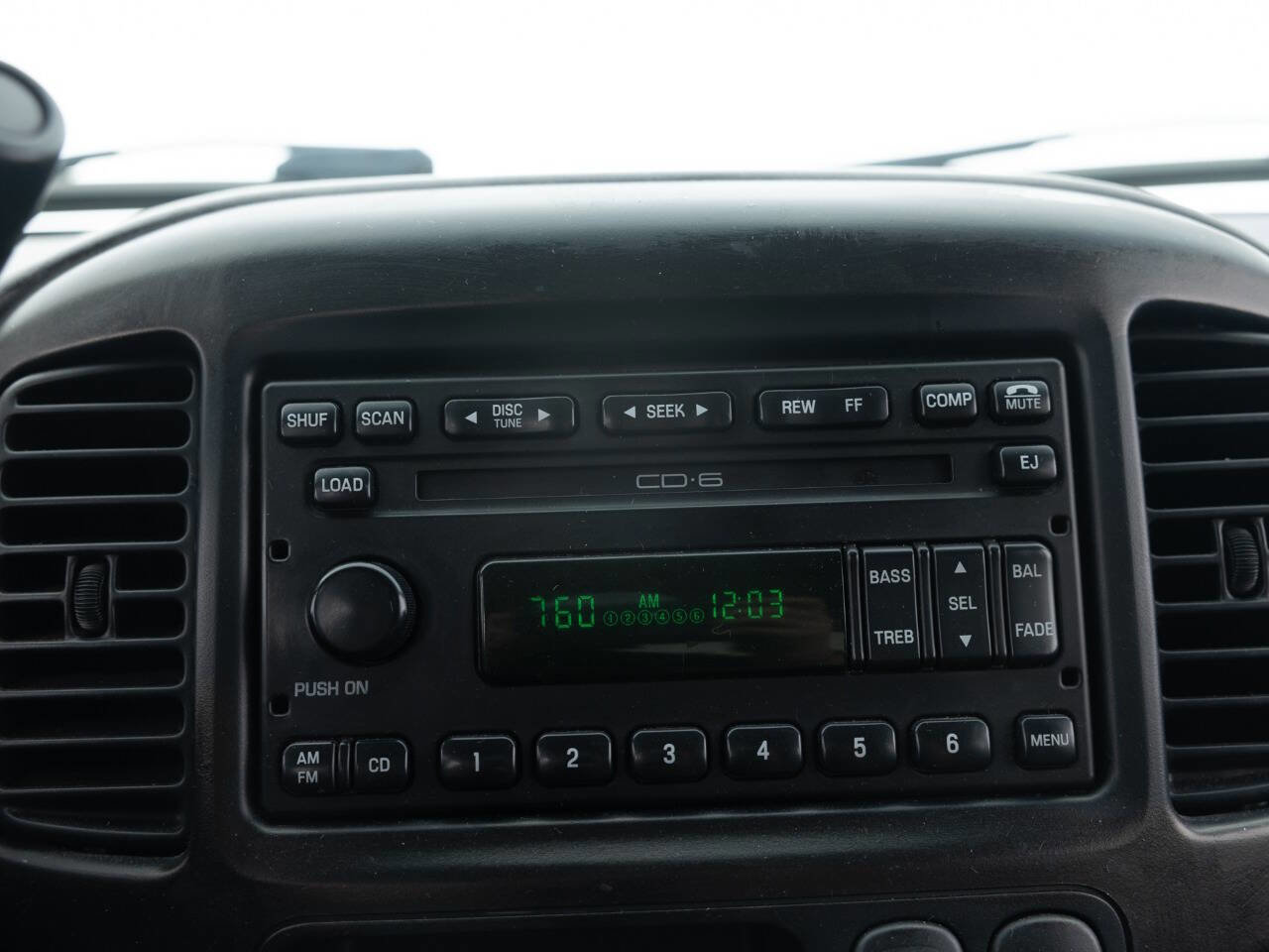 Used 2002 Ford Escape XLT image 32