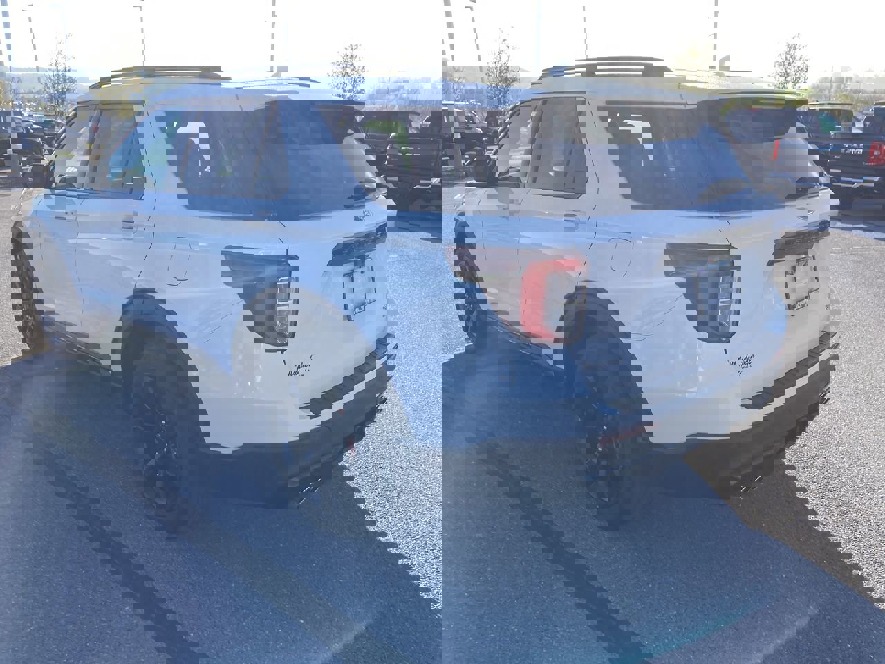 Used 2023 Ford Explorer ST w/ Equipment Group 401A AWD/4WD image 5