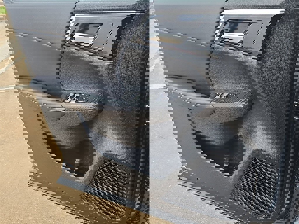 Used 2024 Mitsubishi Outlander SE image 28