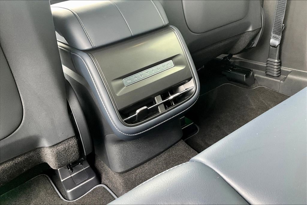 Used 2024 Lincoln Nautilus Reserve image 34