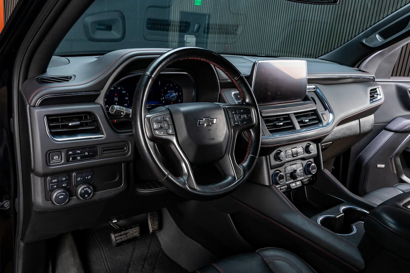 Used 2023 Chevrolet Tahoe RST w/ RST Performance Edition AWD/4WD image 13