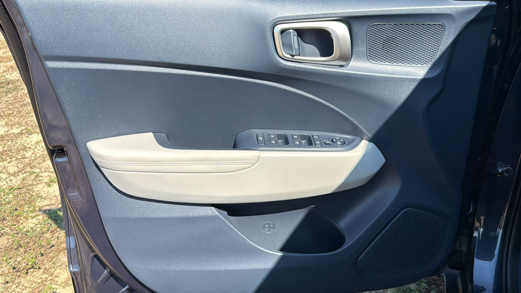New 2026 Hyundai Venue SEL FWD image 15