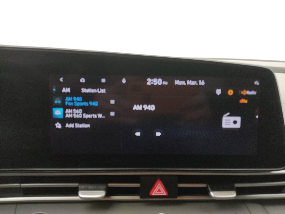 Used 2023 Hyundai Elantra SEL w/ Convenience Package image 25