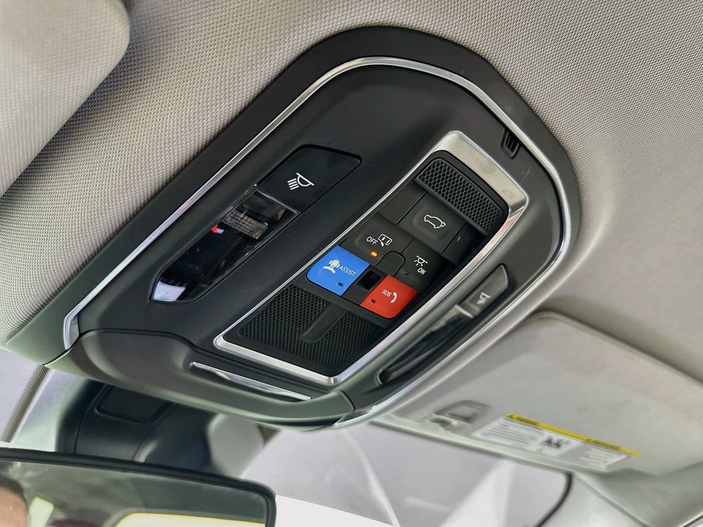 Used 2021 Jeep Grand Cherokee L Limited AWD/4WD image 36