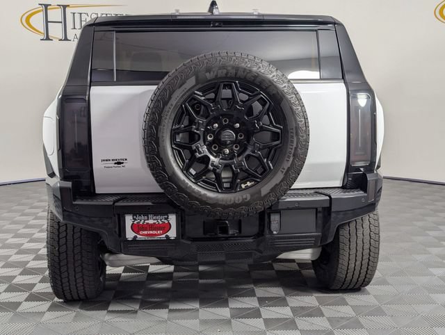 Used 2024 GMC Hummer EV 2X AWD/4WD image 6