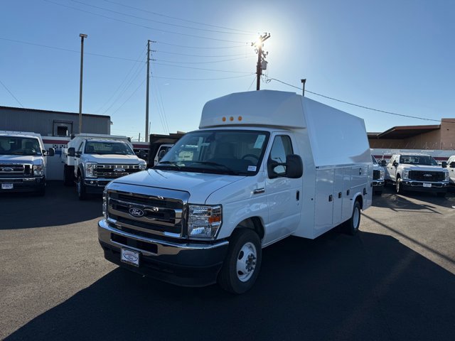 New 2026 Ford E-350 and Econoline 350 Super Duty w/ Power Equipment Group RWD image 6