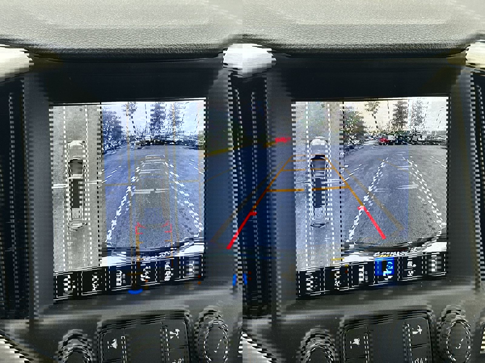 Used 2022 GMC Terrain SLT w/ Infotainment Package II image 27